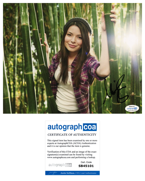 Miranda Cosgrove iCarly Signed Autograph 8x10 Photo ACOA