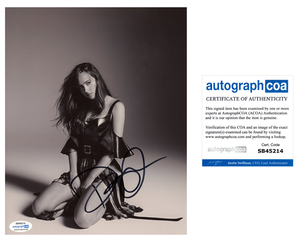 Dakota Johnson Fifty Shades Signed Autograph 8x10 Photo ACOA