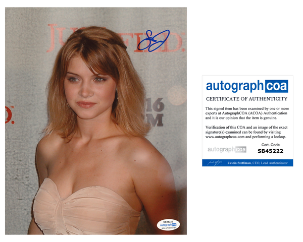 Sarah Jones Sexy Signed Autograph 8x10 Photo ACOA