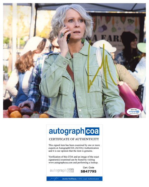 Cynthia Nixon Sex in the City Signed Autograph 8x10 Photo ACOA