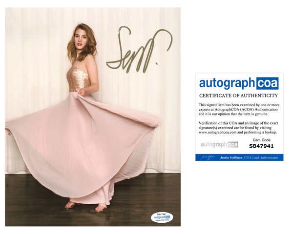 Sophie Nelisse Yellowjackets Signed Autograph 8x10 Photo ACOA