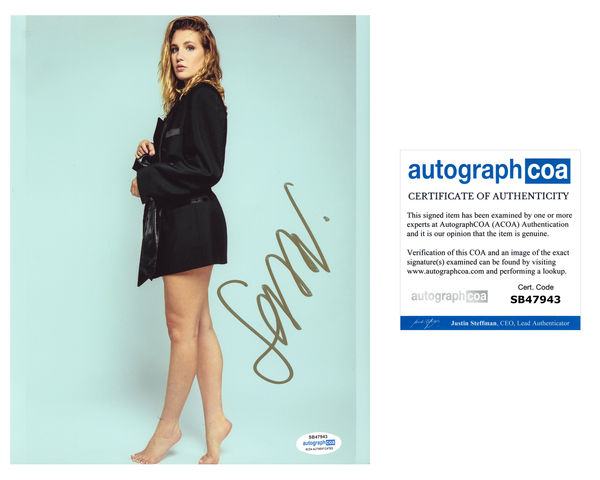 Sophie Nelisse Yellowjackets Signed Autograph 8x10 Photo ACOA