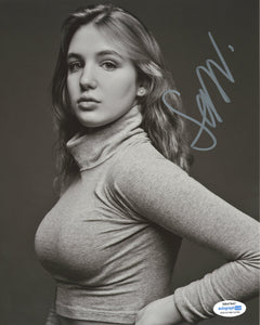 Sophie Nelisse Yellowjackets Signed Autograph 8x10 Photo ACOA