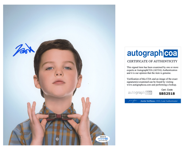 Iain Armitage Young Sheldon Signed Autograph 8x10 Photo ACOA