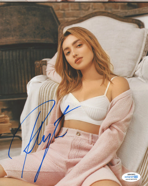 Peyton List Sexy Signed Autograph 8x10 Photo ACOA