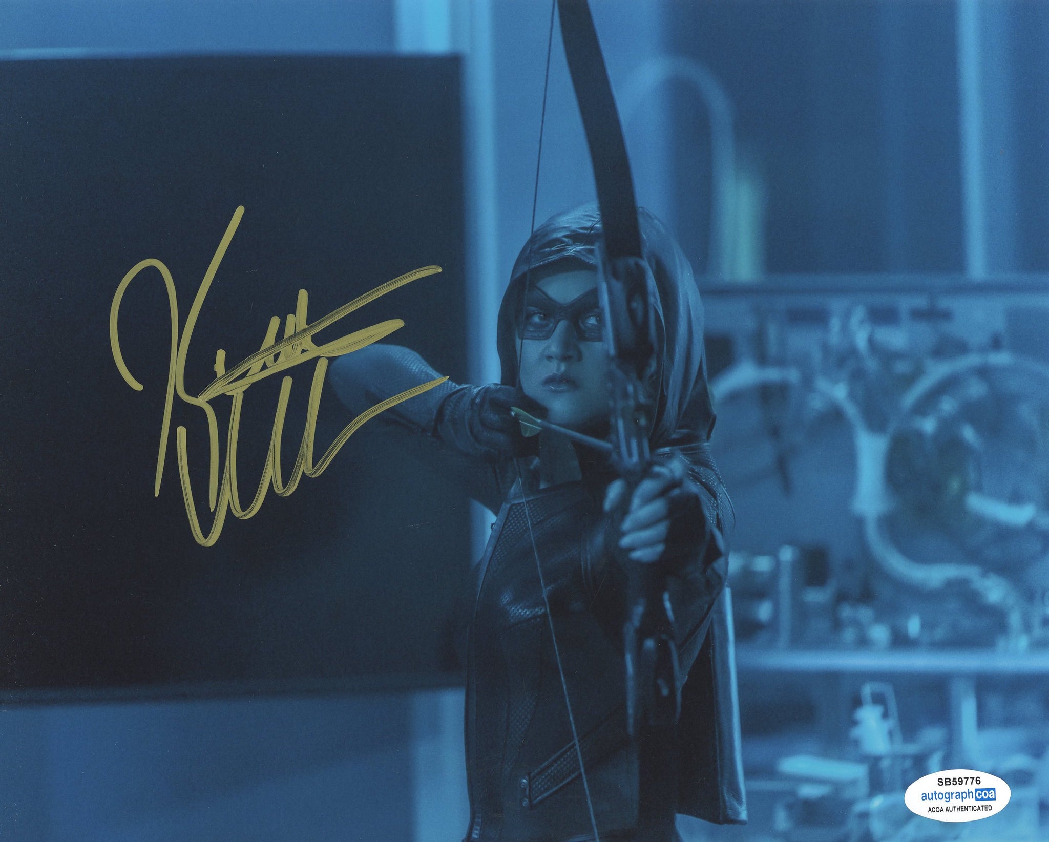 Katherine Kat McNamara Arrow Signed Autograph 8x10 Photo ACOA