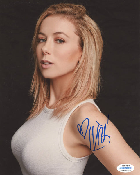 Iliza Shlesinger Comedian Signed Autograph 8x10 Photo ACOA