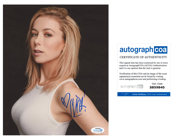 Iliza Shlesinger Comedian Signed Autograph 8x10 Photo ACOA