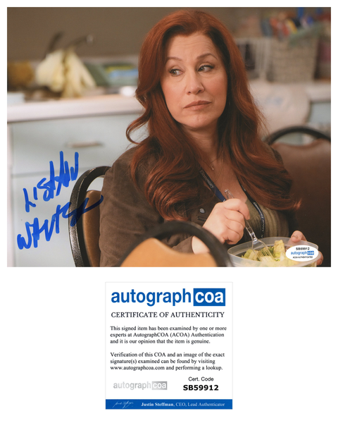 Lisa Ann Walter Abbott Elementary Signed Autograph 8x10 Photo ACOA