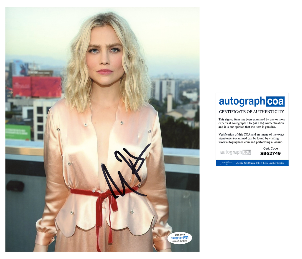 Maddie Hasson Sexy Signed Autograph 8x10 Photo ACOA | Outlaw Hobbies  Authentic Autographs