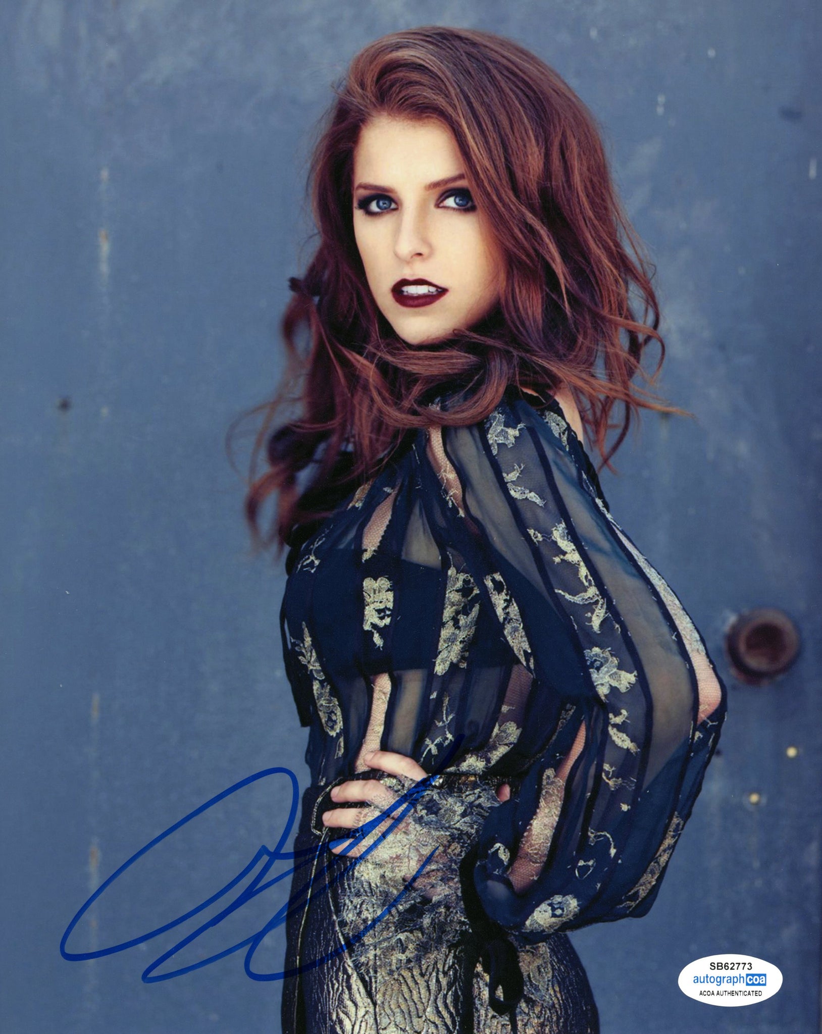 Anna Kendrick Sexy Signed Autograph 8x10 Photo ACOA