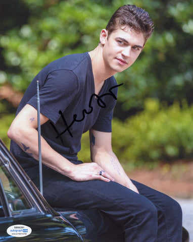 Hero Fiennes Tiffin After Signed Autograph 8x10 Photo ACOA