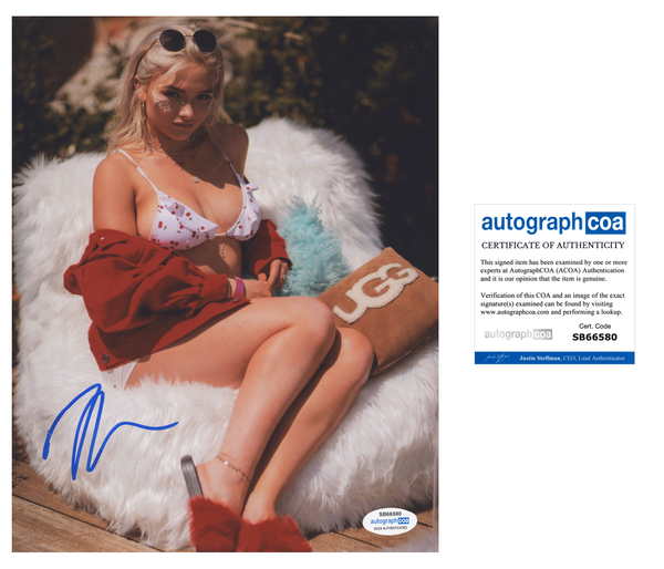 Natalie Lind Sexy Signed Autograph 8x10 Photo ACOA