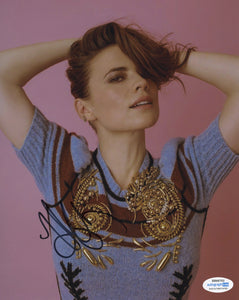 Hayley Atwell Sexy Signed Autograph 8x10 Photo ACOA