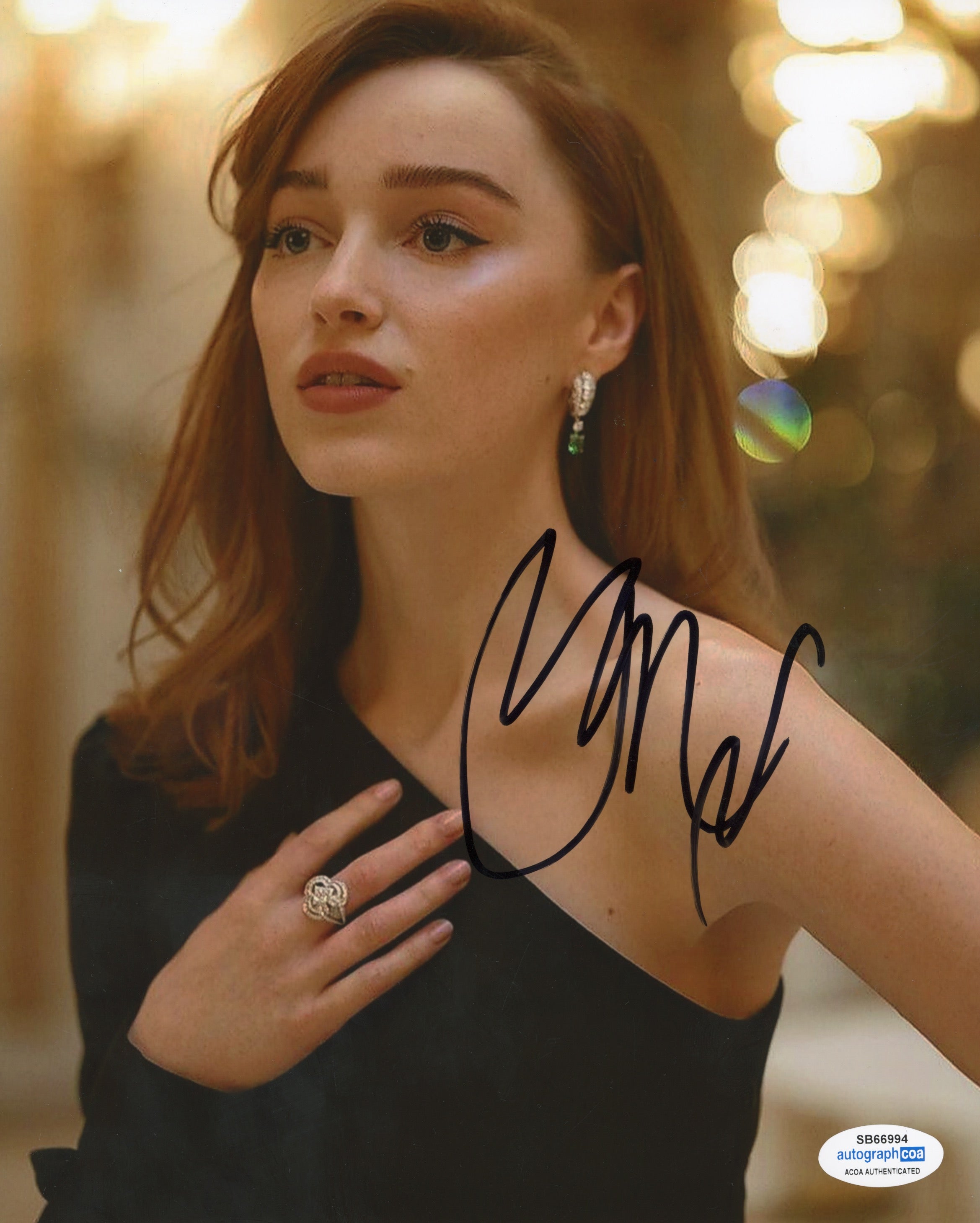 Phoebe Dynevor Sexy Signed Autograph 8x10 Photo ACOA | Outlaw Hobbies  Authentic Autographs