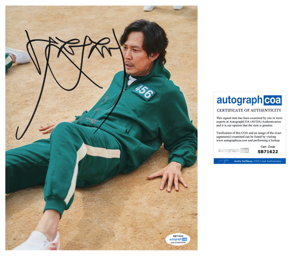 Lee Jung-Jae Squid Game Signed Autograph 8x10 Photo ACOA - Outlaw Hobbies Authentic Autographs