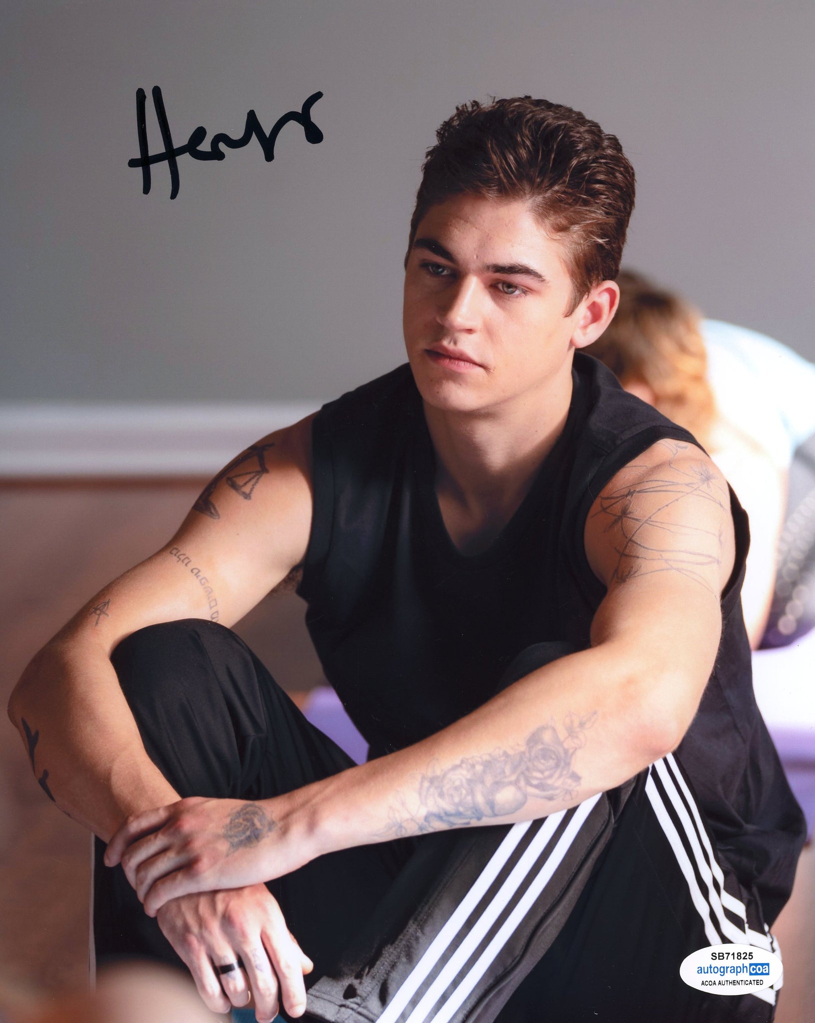 Hero Fiennes Tiffin After Signed Autograph 8x10 Photo ACOA