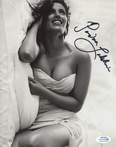 Padma Lakshmi Top Chef Sexy Signed Autograph 8x10 Photo ACOA