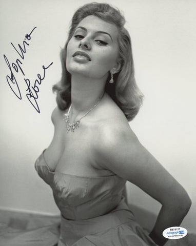 Sophia Loren Sexy Signed Autograph 8x10 Photo ACOA