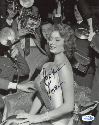 Sophia Loren Sexy Signed Autograph 8x10 Photo ACOA