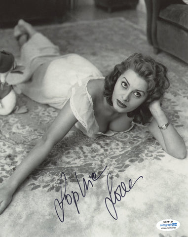 Sophia Loren Sexy Signed Autograph 8x10 Photo ACOA