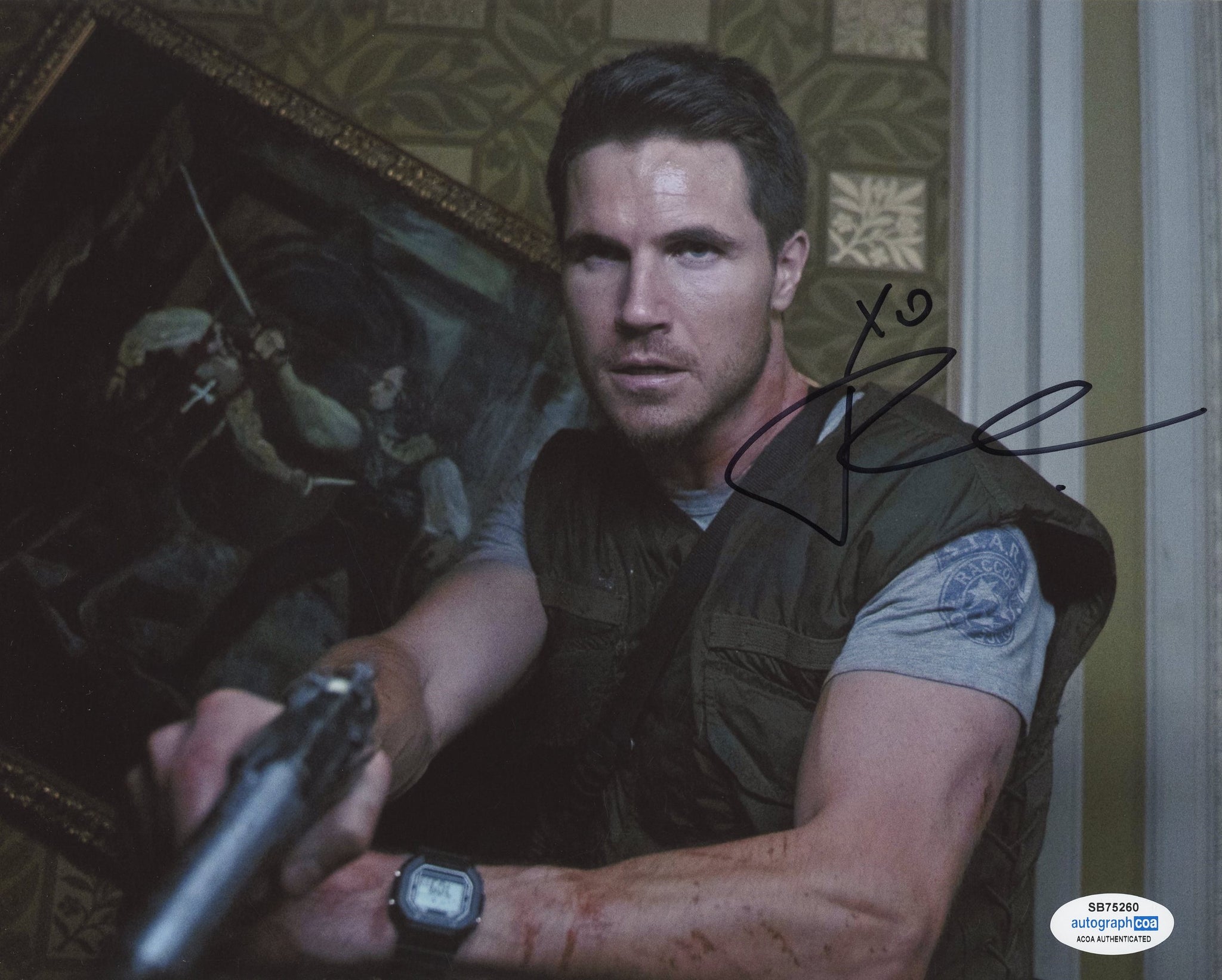 Robbie Amell Resident Evil Signed Autograph 8x10 Photo ACOA