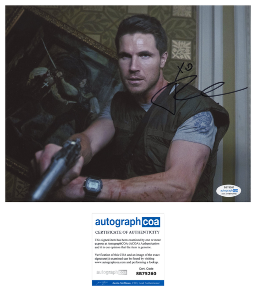 Robbie Amell Resident Evil Signed Autograph 8x10 Photo ACOA