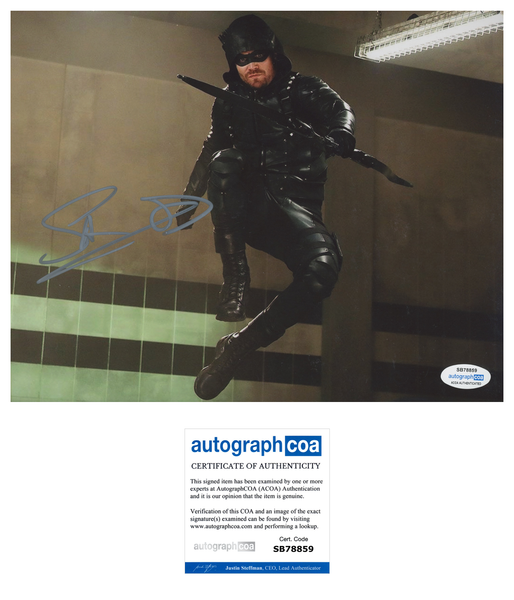 Stephen Amell Arrow Signed Autograph 8x10 photo ACOA