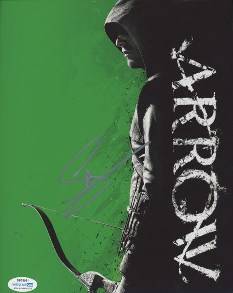 Stephen Amell Arrow Signed Autograph 8x10 photo ACOA