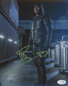 Stephen Amell Arrow Signed Autograph 8x10 photo ACOA