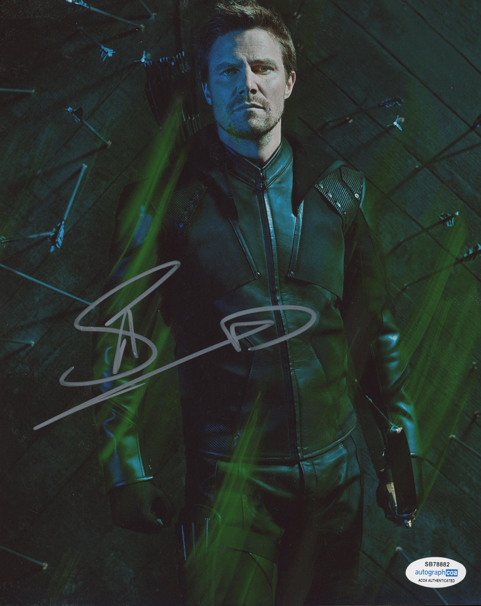 Stephen Amell Arrow Signed Autograph 8x10 photo ACOA