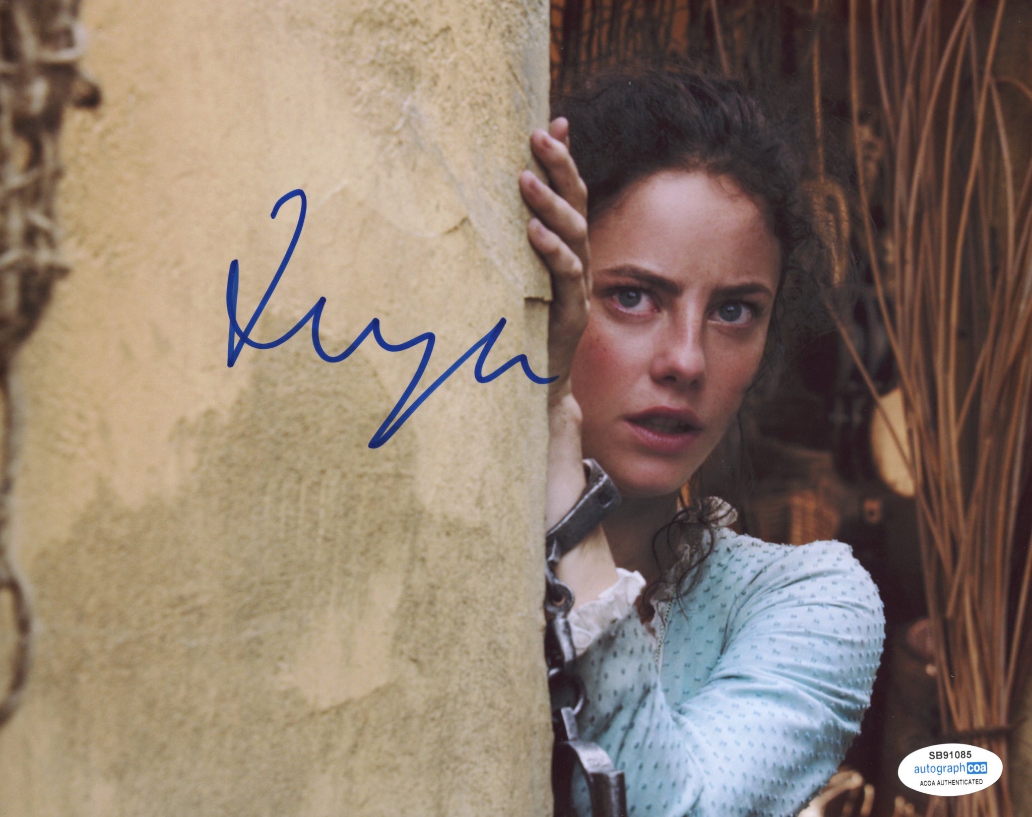 Kaya Scodelario Pirates Signed Autograph 8x10 Photo ACOA