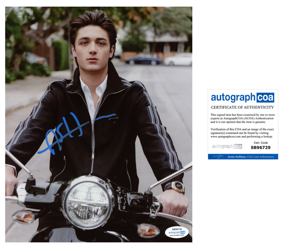 Asher Angel Shazam Signed Autograph 8x10 Photo ACOA