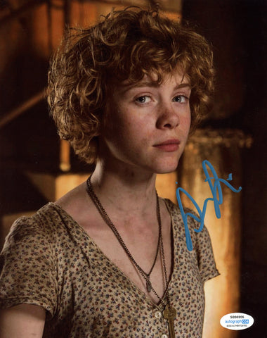 Sophia Lillis IT Signed Autograph 8x10 Photo ACOA