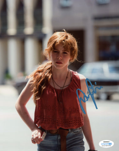 Sophia Lillis IT Signed Autograph 8x10 Photo ACOA