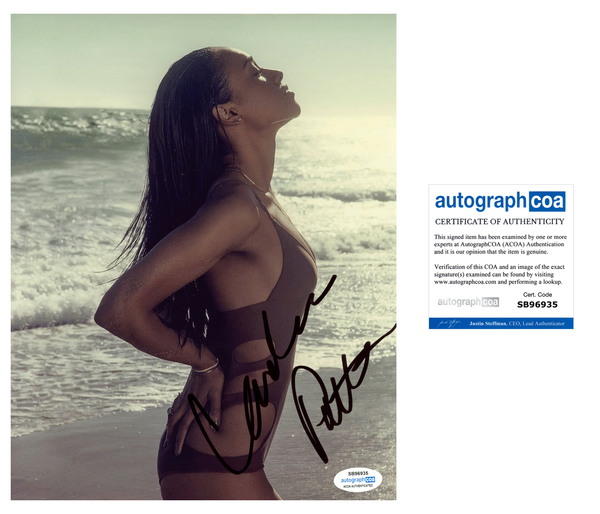 Candice Patton Flash Signed Autograph 8x10 Photo ACOA