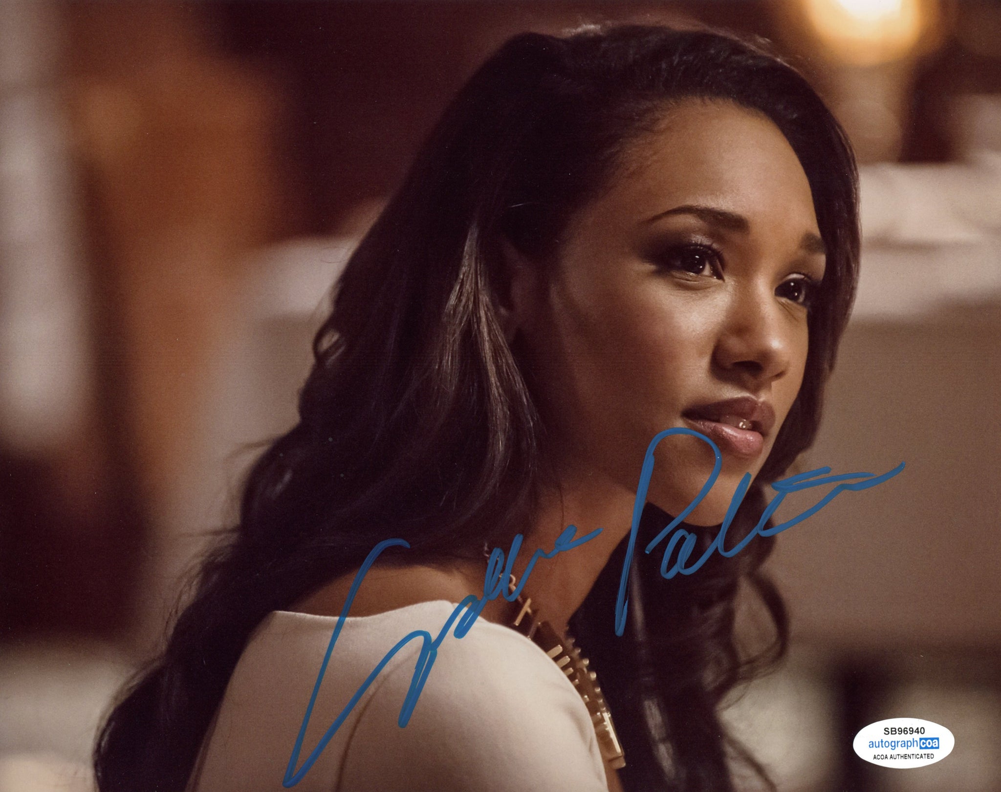 Candice Patton Flash Signed Autograph 8x10 Photo ACOA