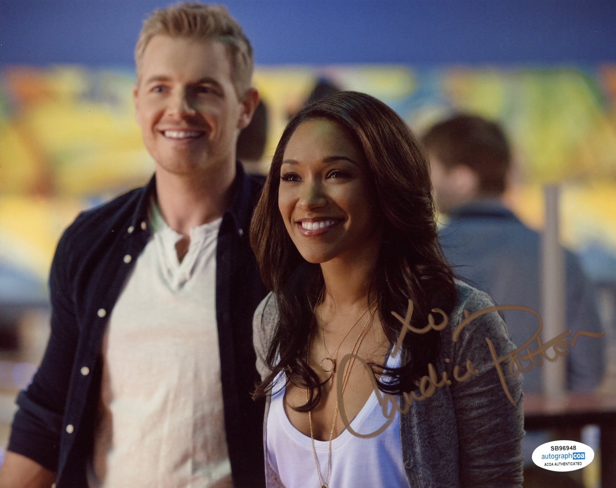 Candice Patton Flash Signed Autograph 8x10 Photo ACOA