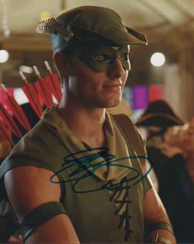 Justin Hartley Smallville Signed Autograph 8x10 Photo #6 - Outlaw Hobbies Authentic Autographs