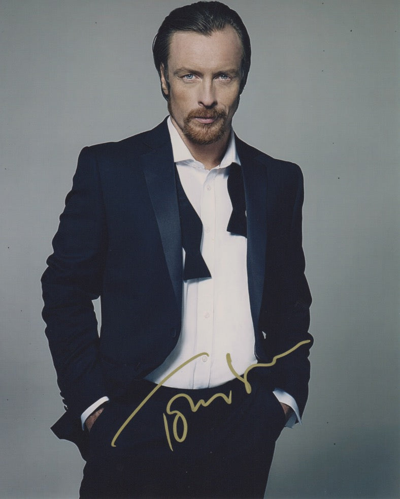 Toby Stephens Lost in Space Signed Autograph 8x10 Photo COA #9 | Outlaw ...