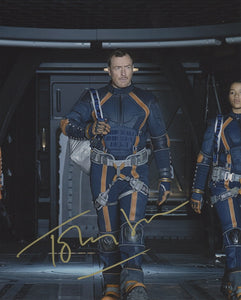 Toby Stephens Lost in Space Signed Autograph 8x10 Photo COA #5 - Outlaw Hobbies Authentic Autographs