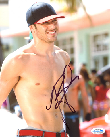 Ryan Guzman Step Up Signed Autograph 8x10 Photo ACOA 9-1-1 - Outlaw Hobbies Authentic Autographs